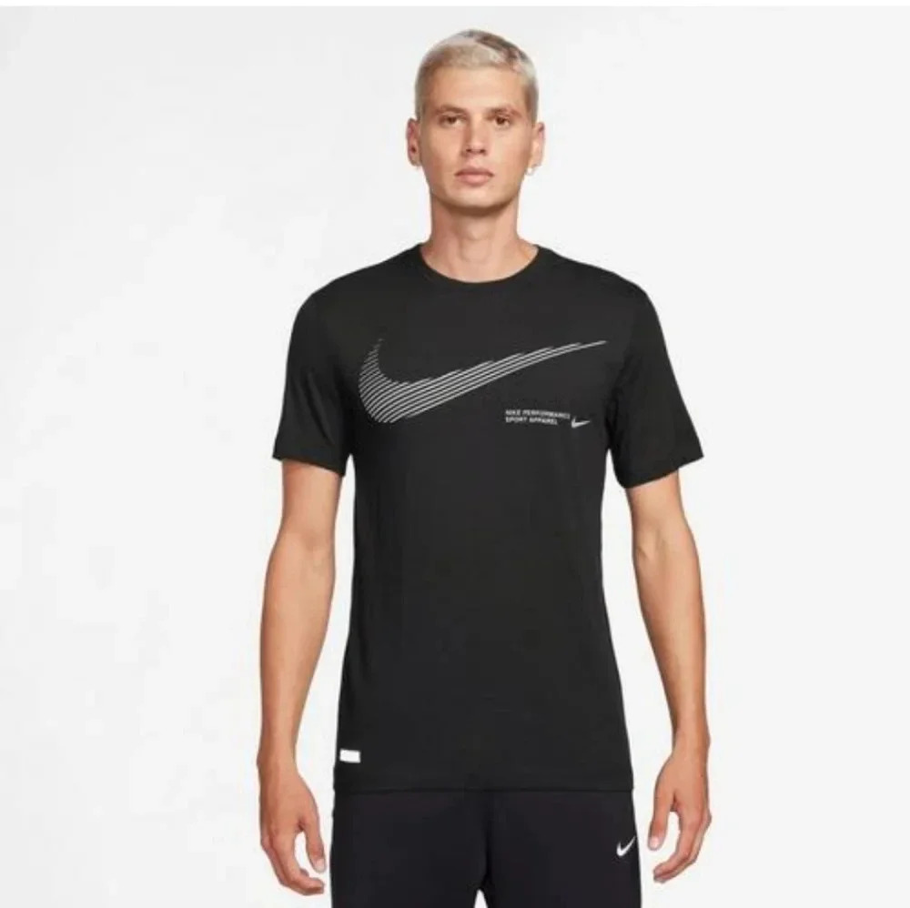 Nike short sleeve
